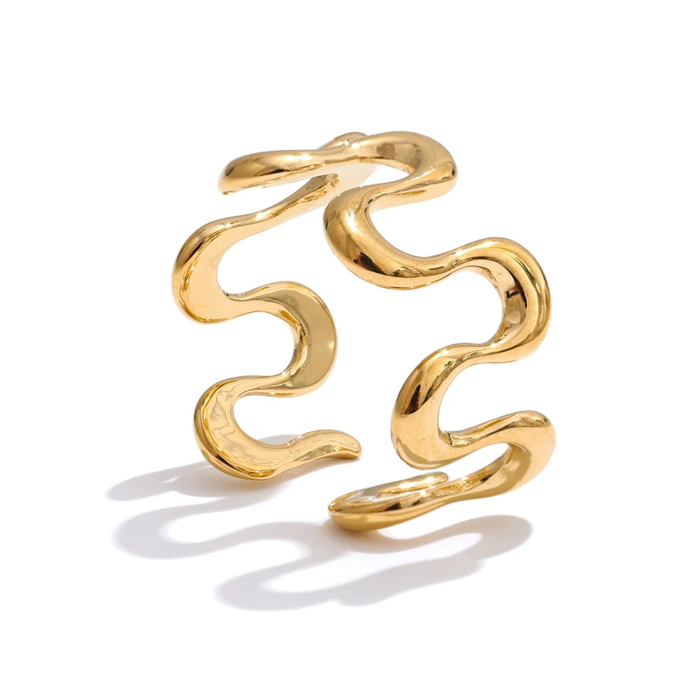 Aurelia Wave Ring