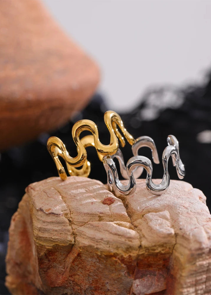 Aurelia Wave Ring